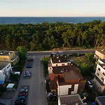 Bursztynowa 13