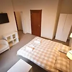 Bursztynowa 13 ゲストハウス グダニスク