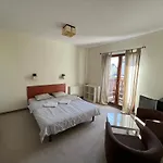 Bursztynowa 13 3* グダニスク