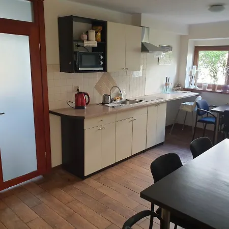 Bursztynowa 13 Guest house