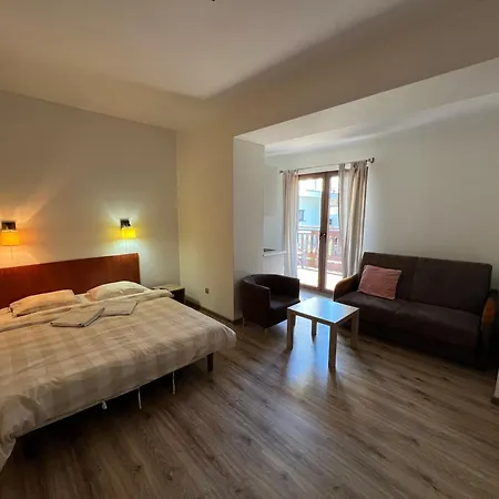 Bursztynowa 13 Pensión Gdansk