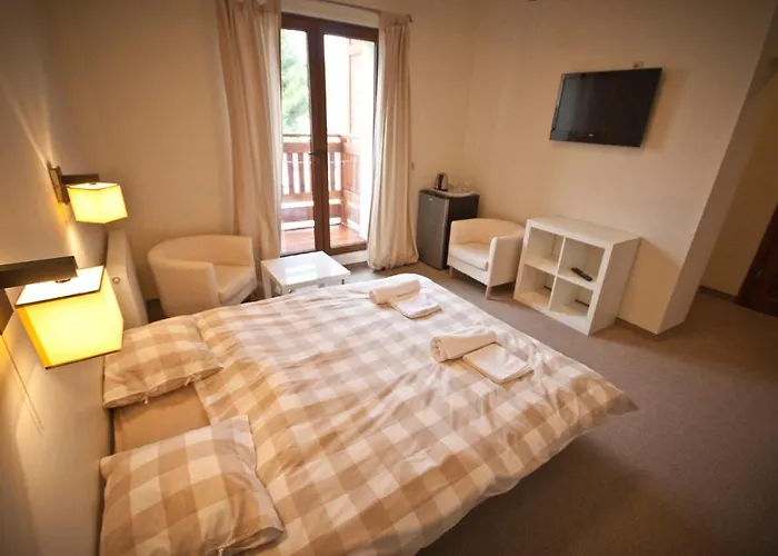 Bursztynowa 13 Pensión Gdansk