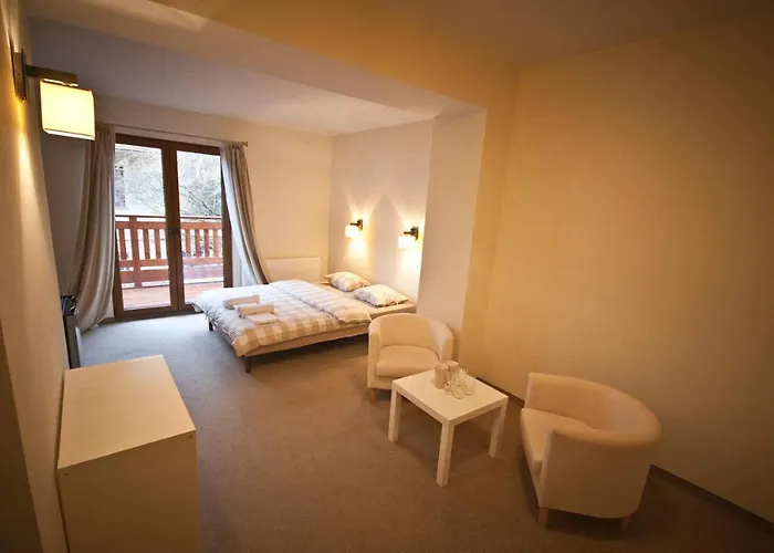 Bursztynowa 13 Guest house 3*